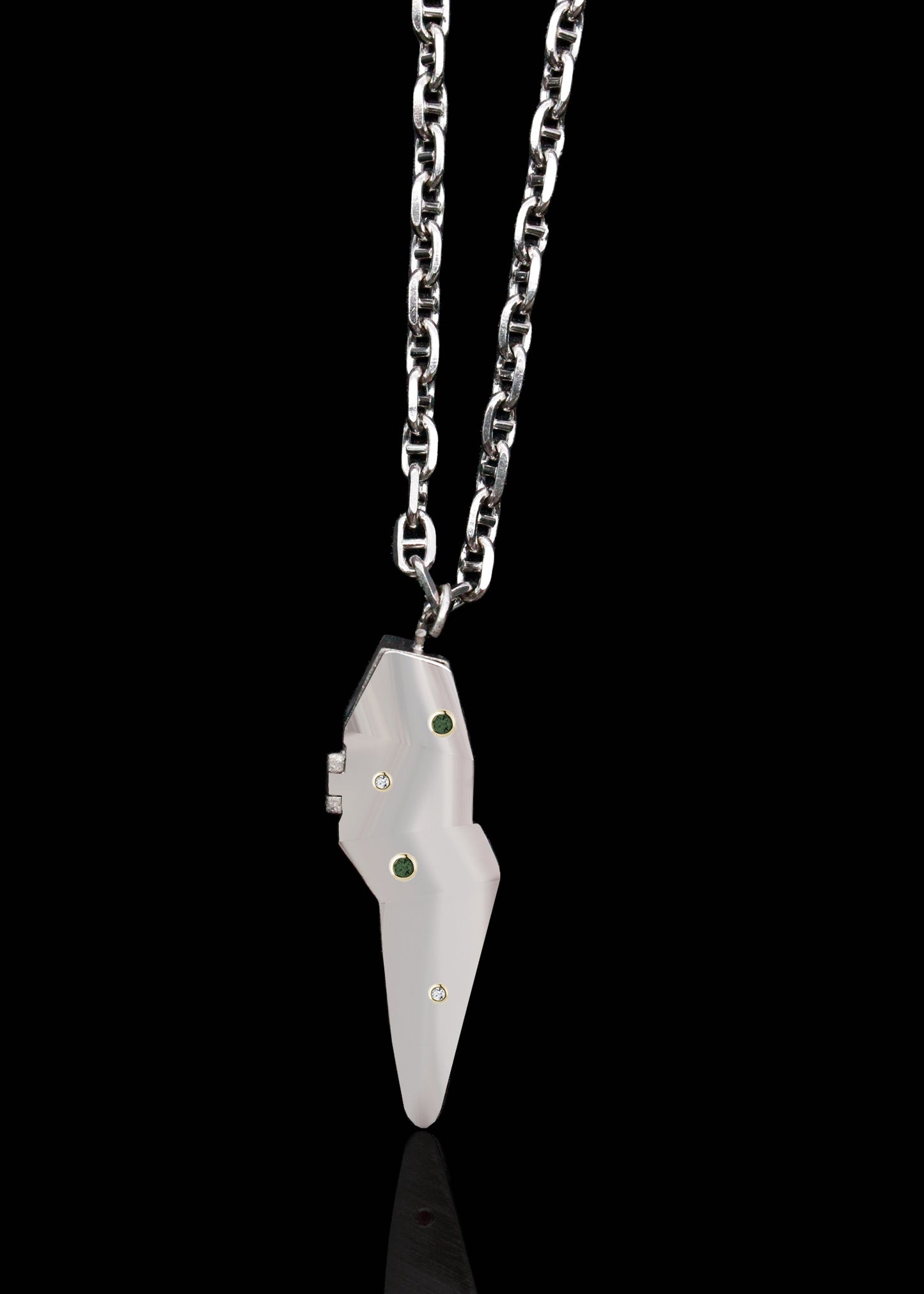 27.91g per dose, necklace