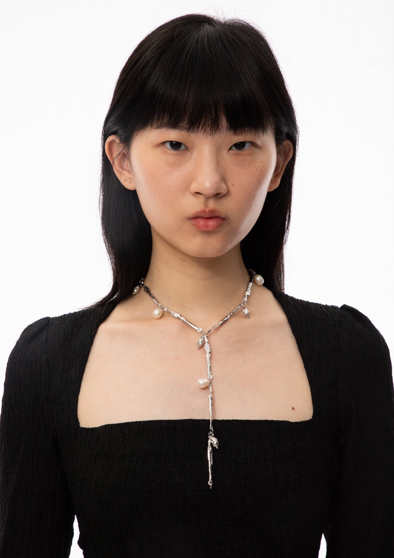 64.7g per dose, 2020, necklace