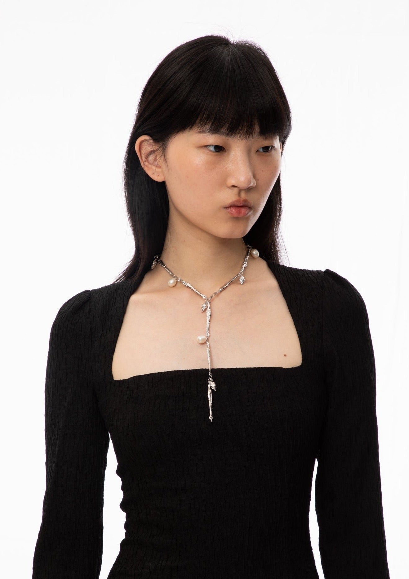 64.7g per dose, 2020, necklace