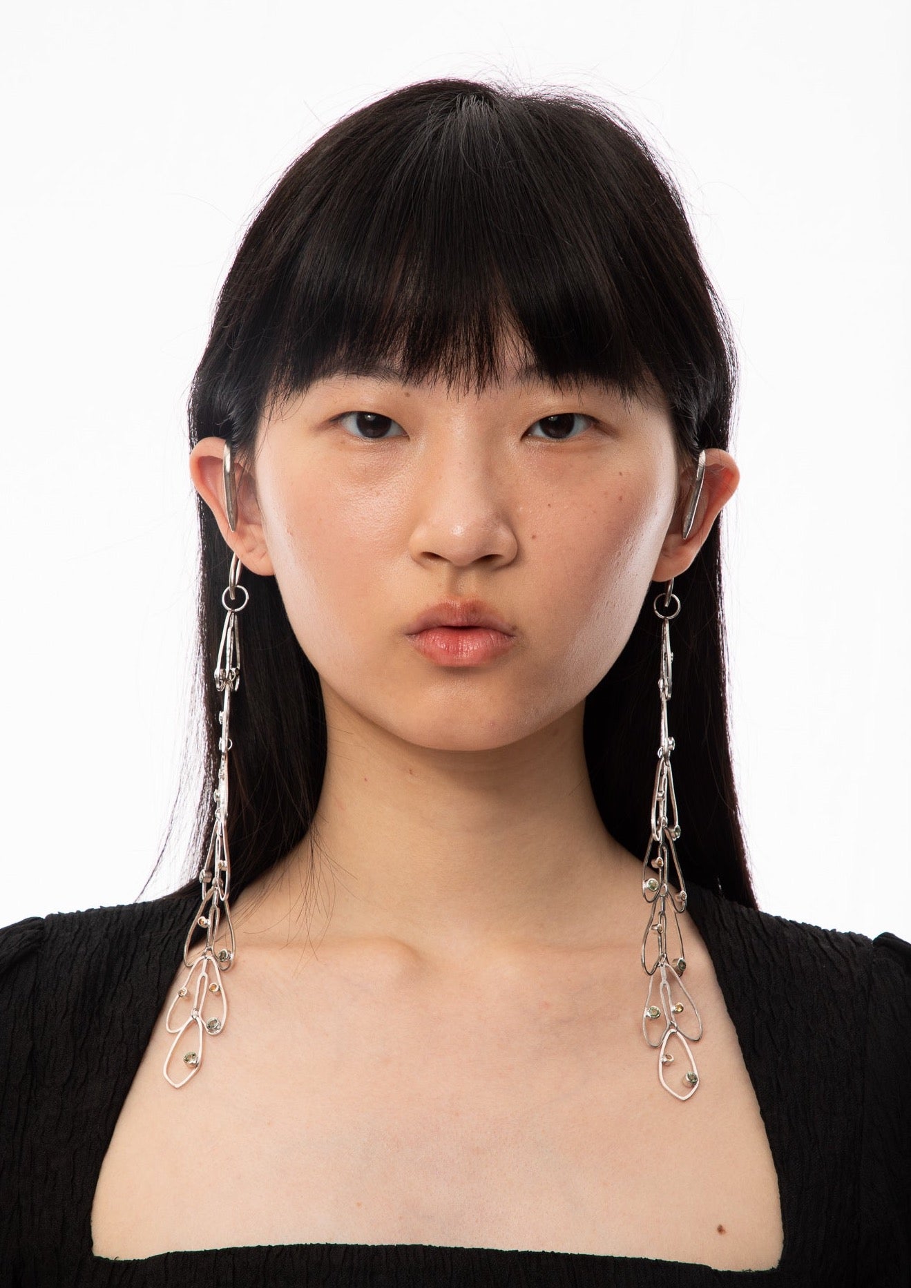 65.3g per dose, 2020, ear cuff