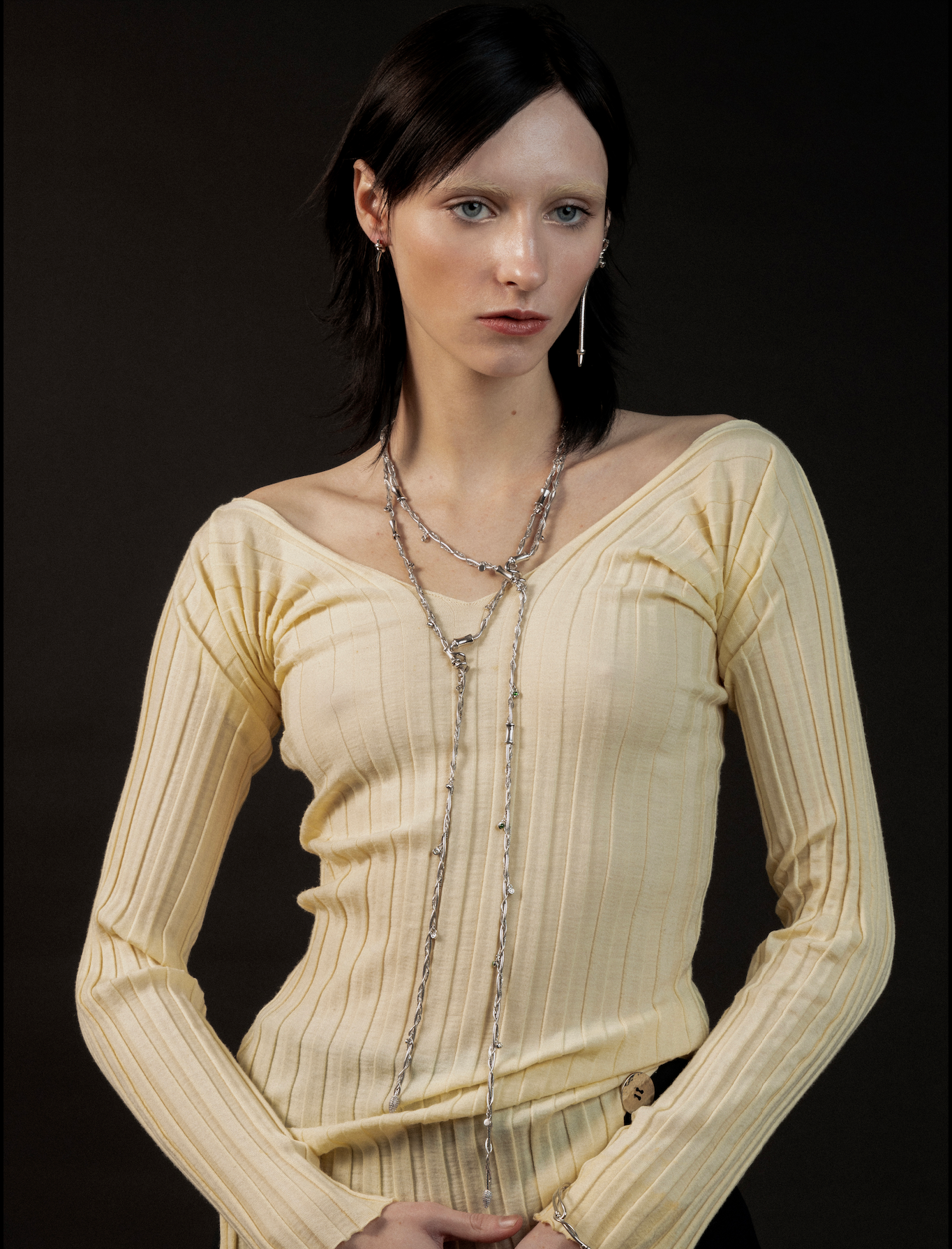 每剂58.77克，项链