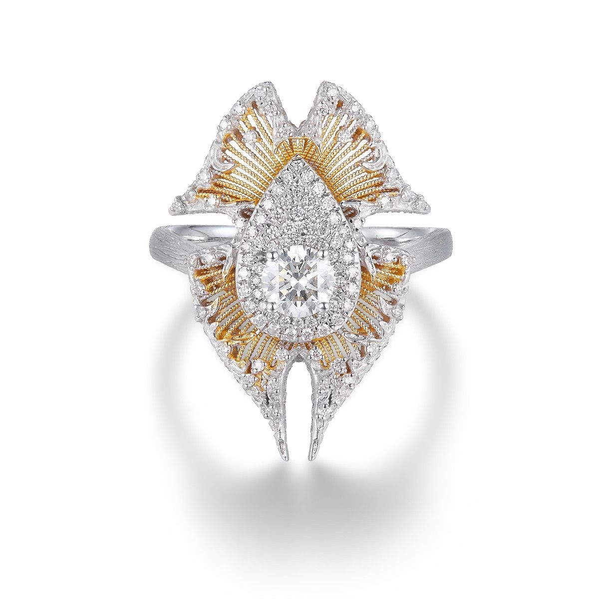 Coral Shell Filigree Diamond Ring in 18K Gold
