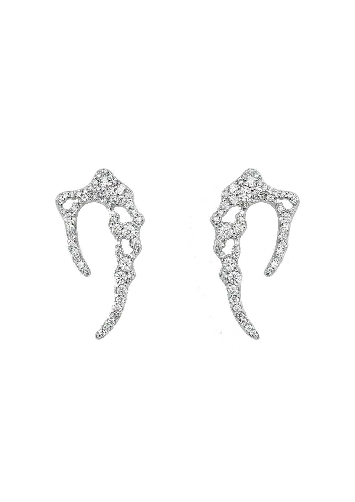 Shell Stud Earrings 03 in 18K Gold