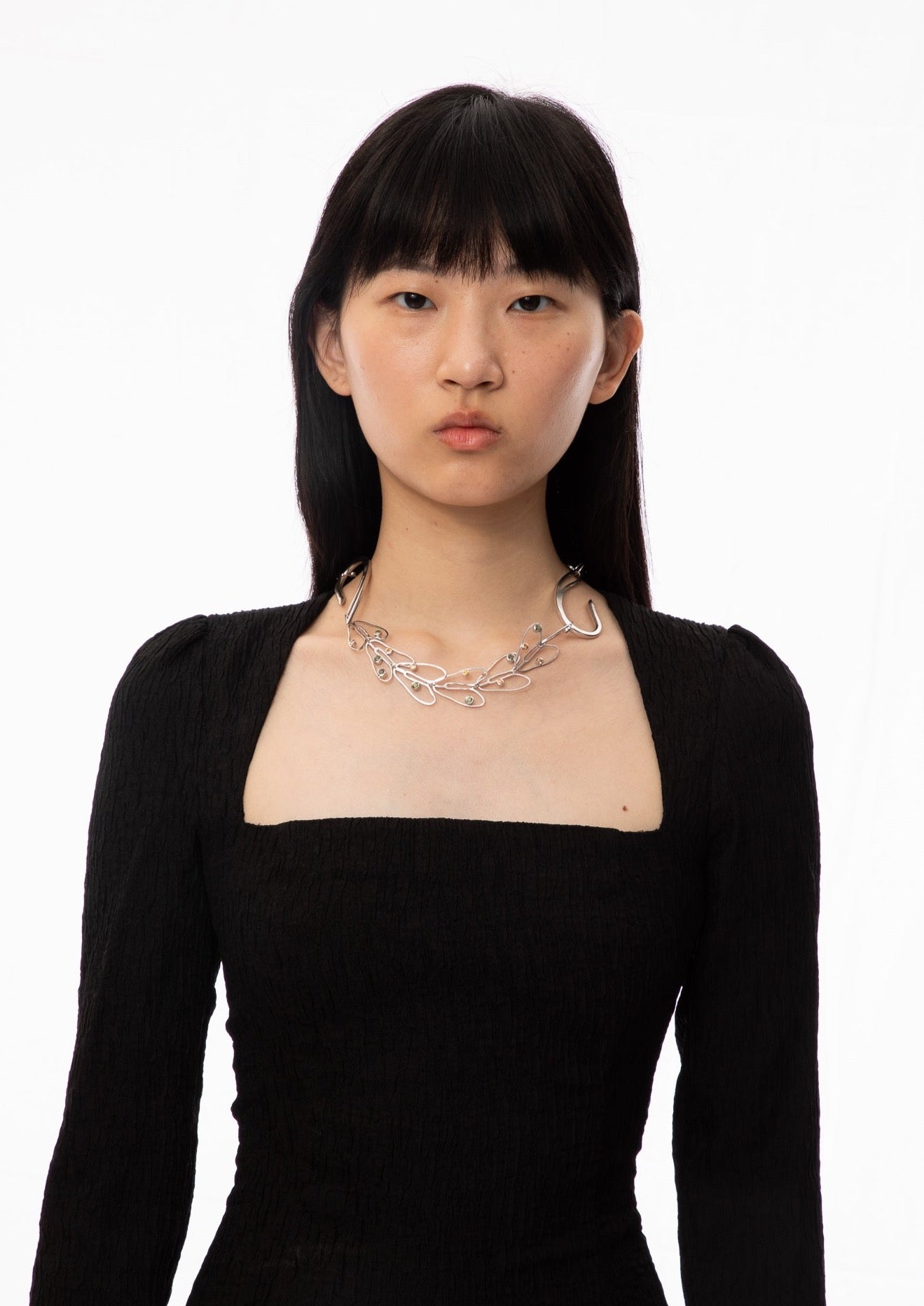 65.3g per dose, 2020, ear cuff